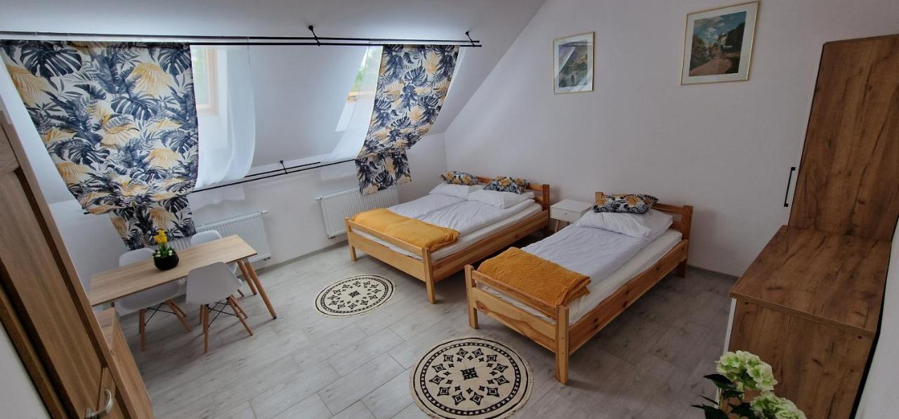 Zielona Ostoja Ulica Szpitalna 3C Apartment Kamieniec Zabkowicki Bagian luar foto