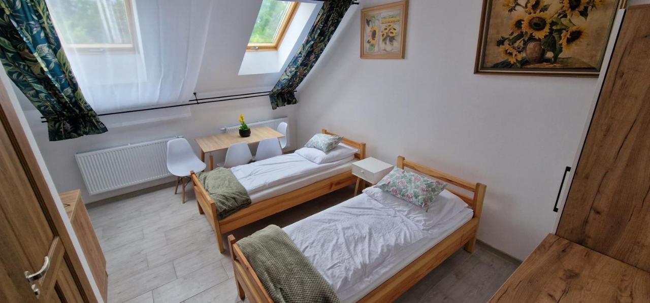 Zielona Ostoja Ulica Szpitalna 3C Apartment Kamieniec Zabkowicki Bagian luar foto